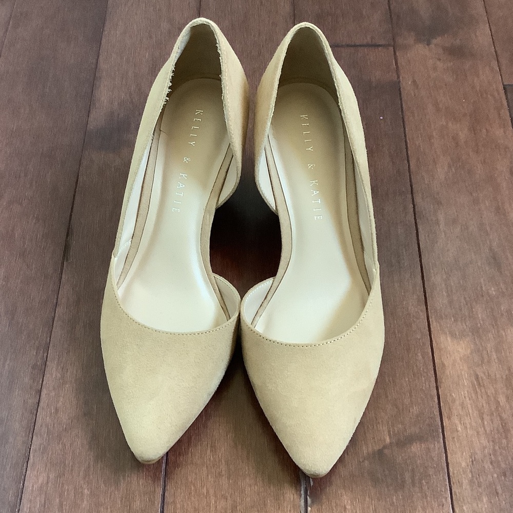 Kelly and Katie Tan Wedges